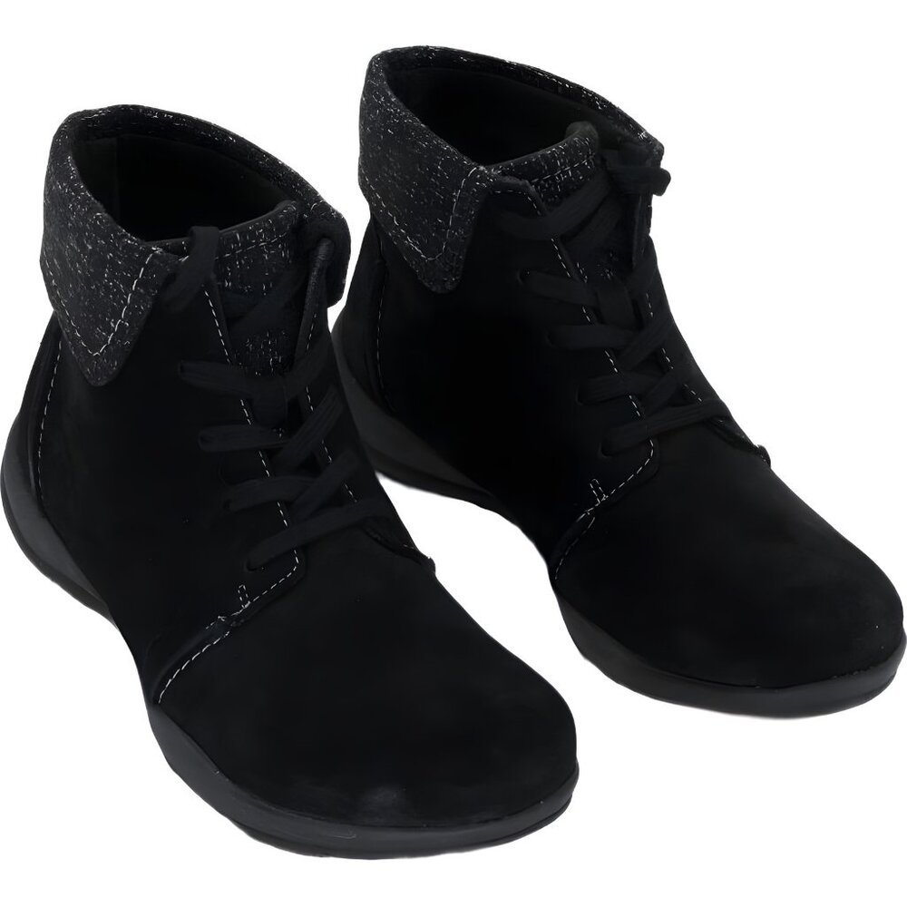 Clarks Women's Roseville Lace Black Bootie - Women's US 6 M